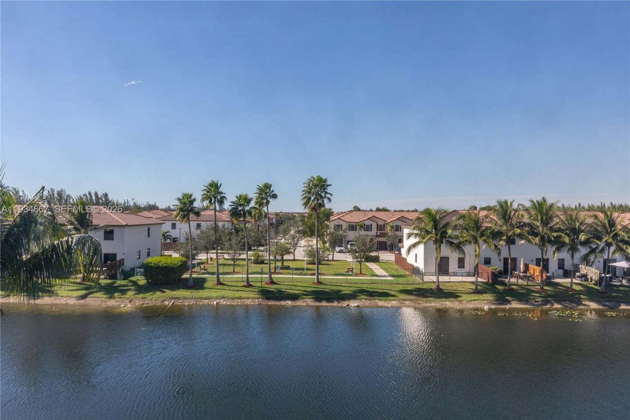 8760 NW 97th Ave, Unit 208, Doral, FL 33178 Photo