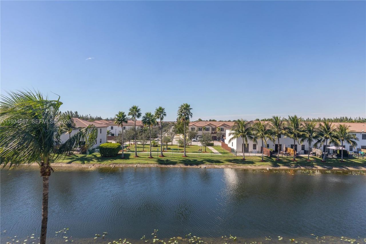 8760 NW 97th Ave, Unit 208, Doral, FL 33178 Photo