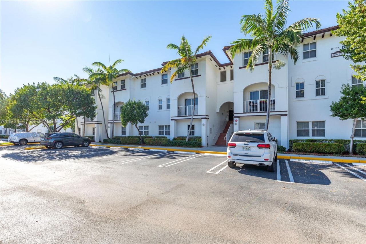8760 NW 97th Ave, Unit 208, Doral, FL 33178 Photo