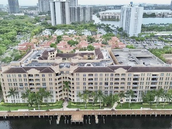 3001 NE 185th St, Unit 112, Aventura, FL 33180