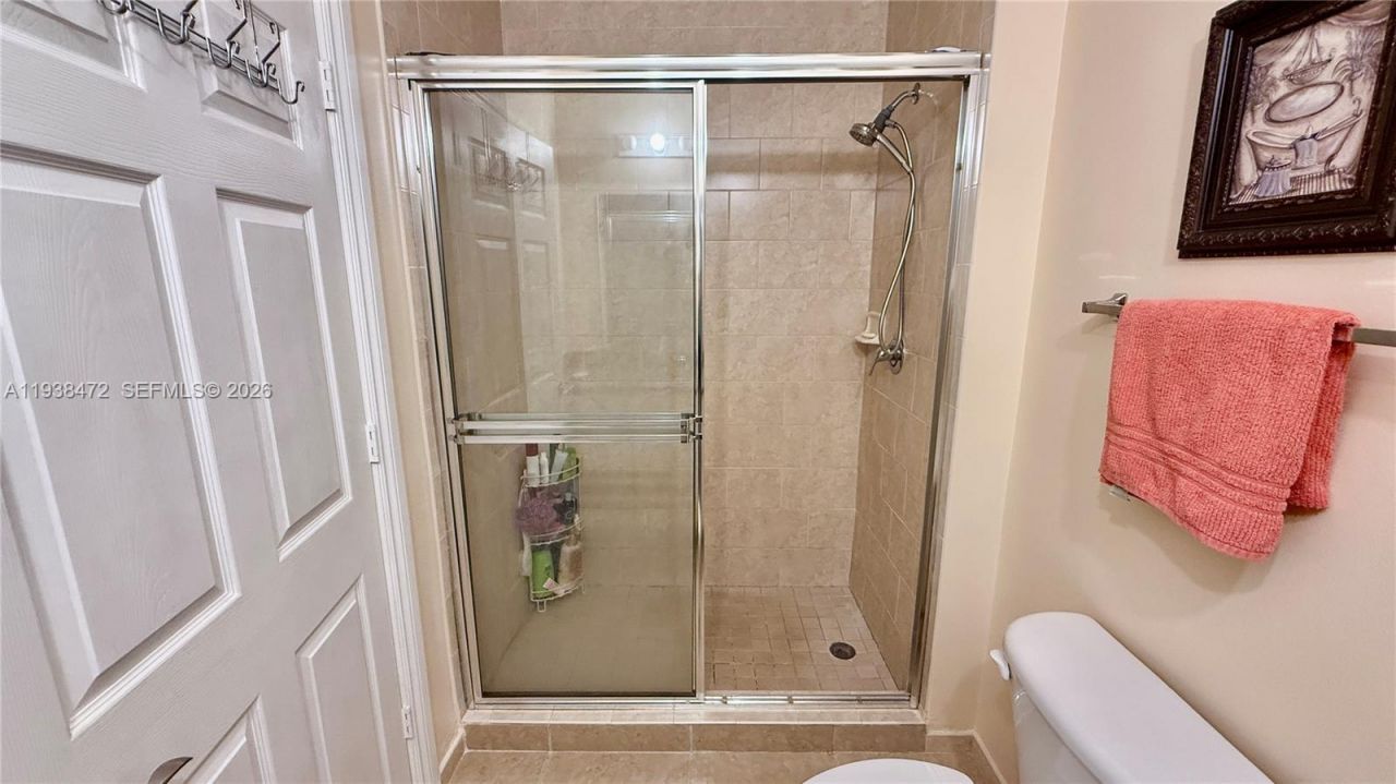 3001 NE 185th St, Unit 112, Aventura, FL 33180 Photo