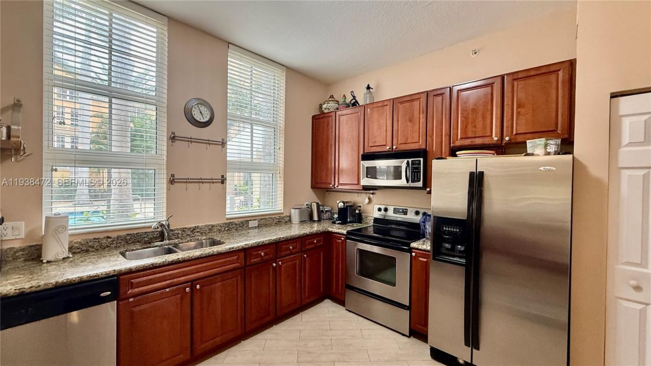 3001 NE 185th St, Unit 112, Aventura, FL 33180 Photo