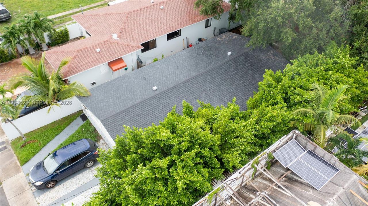 1831 NW 41 St, Miami, FL 33142 Photo