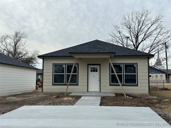 608 S 3rd Street , Morris, OK 74445