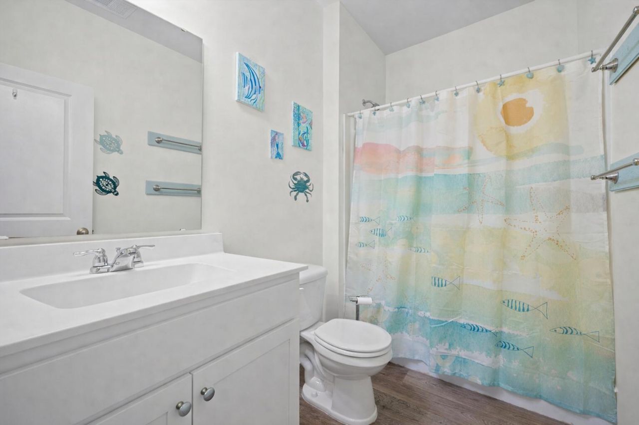 1846 Towne Street Photo 15