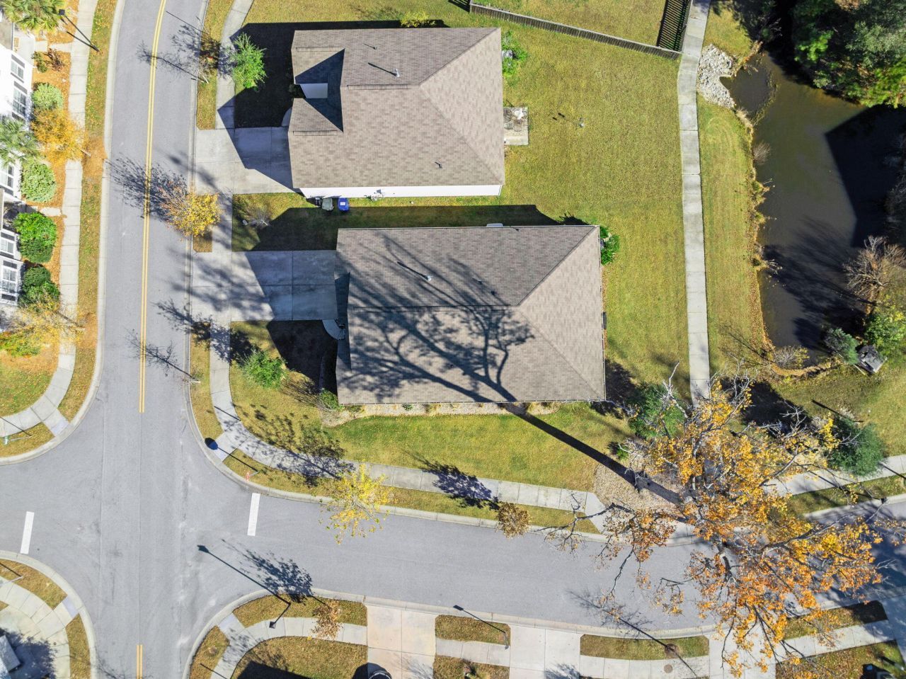 1846 Towne Street Photo 24