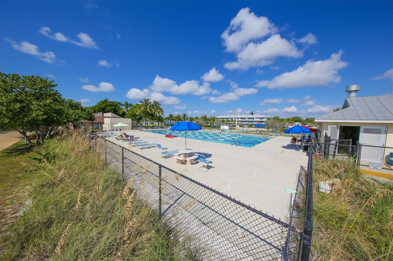 129 Tyler Drive, Unit 103, Sarasota, FL 34236 Photo