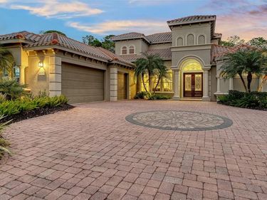 8335 GROSVENOR COURT, BRADENTON, FL 34201