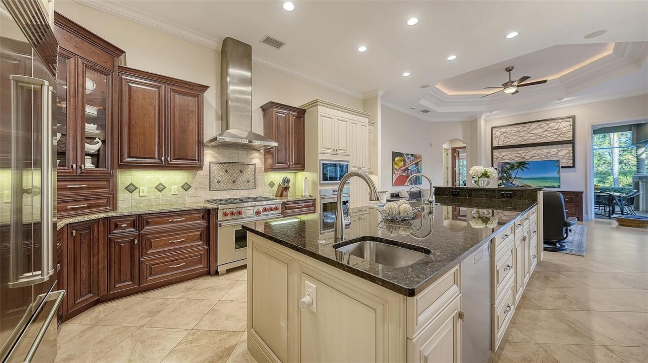 8335 Grosvenor Court, Bradenton, FL 34201 Photo