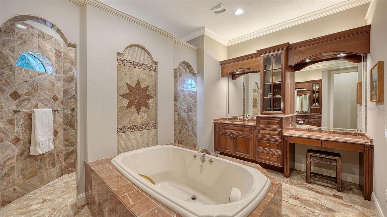 8335 Grosvenor Court, Bradenton, FL 34201 Photo