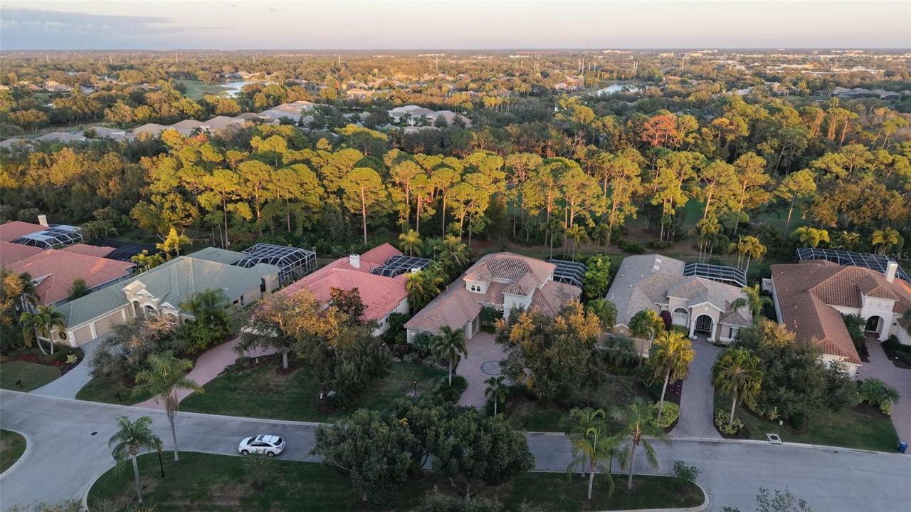 8335 Grosvenor Court, Bradenton, FL 34201 Photo