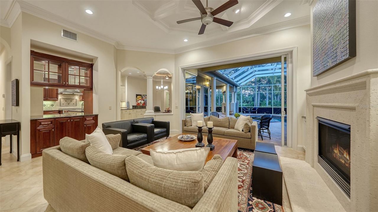 8335 Grosvenor Court, Bradenton, FL 34201 Photo