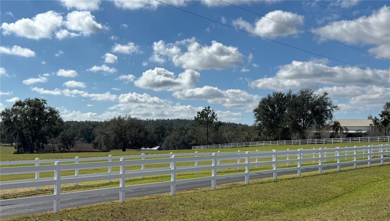 17725 Powerline Road, Dade City, FL 33523 Photo