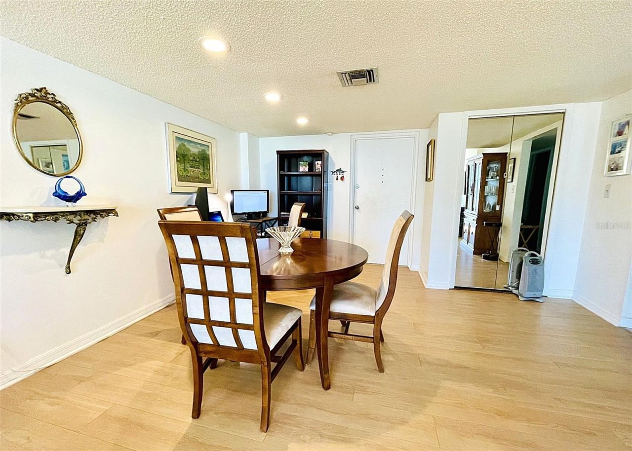 9 Haig Place, Unit 312, Dunedin, FL 34698 Photo