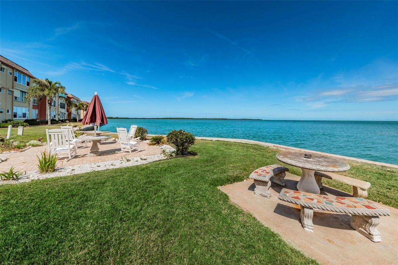 9 Haig Place, Unit 312, Dunedin, FL 34698 Photo