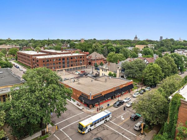 611 Grand Avenue , Saint Paul, MN 55102