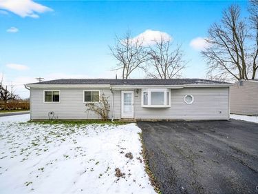 7908 Rinaldo Boulevard E, Bridgeport, NY 13030