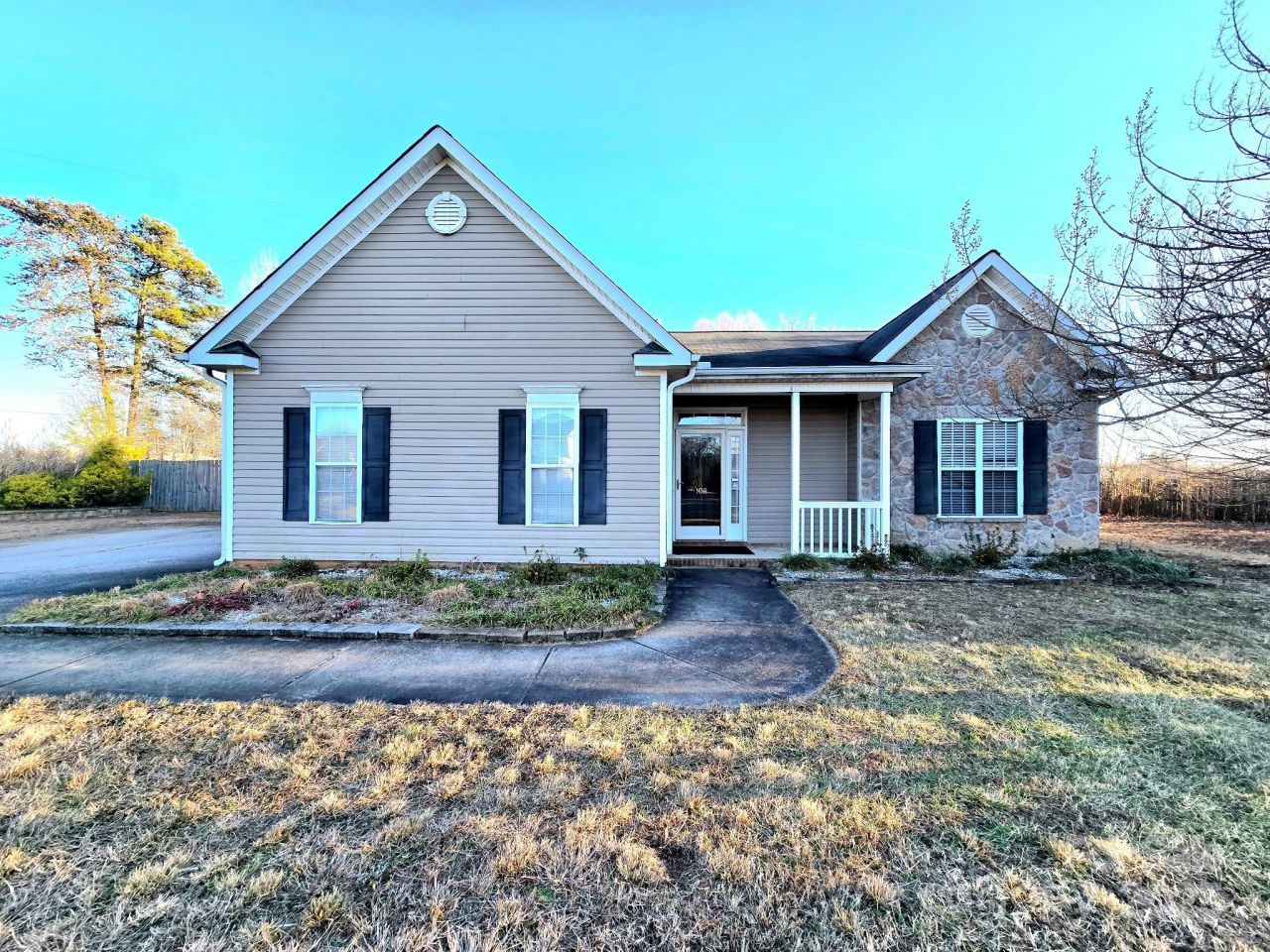 108 Hartman Branch Lane, Winston Salem, NC 27127 Main Photo