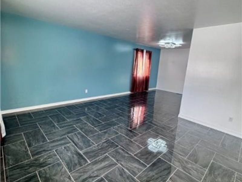 6180 Jamestown Drive, Parma, OH 44134 Photo 8