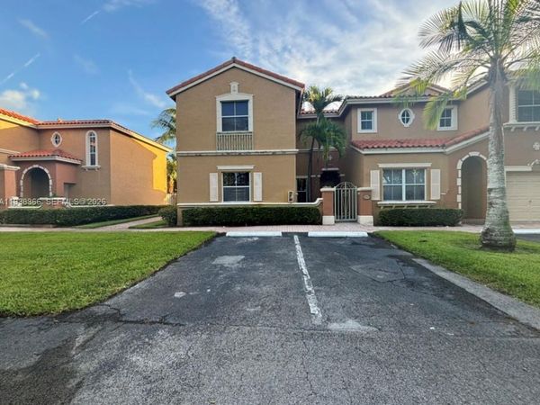 8451 NW 138th St, Unit 2301, Miami Lakes, FL 33016
