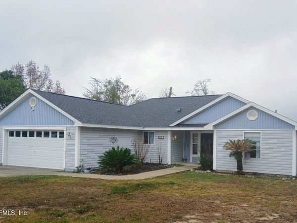 115 CRESTWOOD Drive, Interlachen, FL 32148