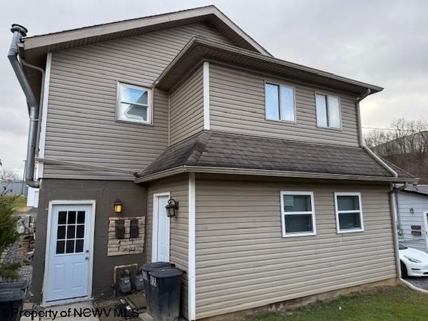 418 Albany Street, Westover, WV 26501