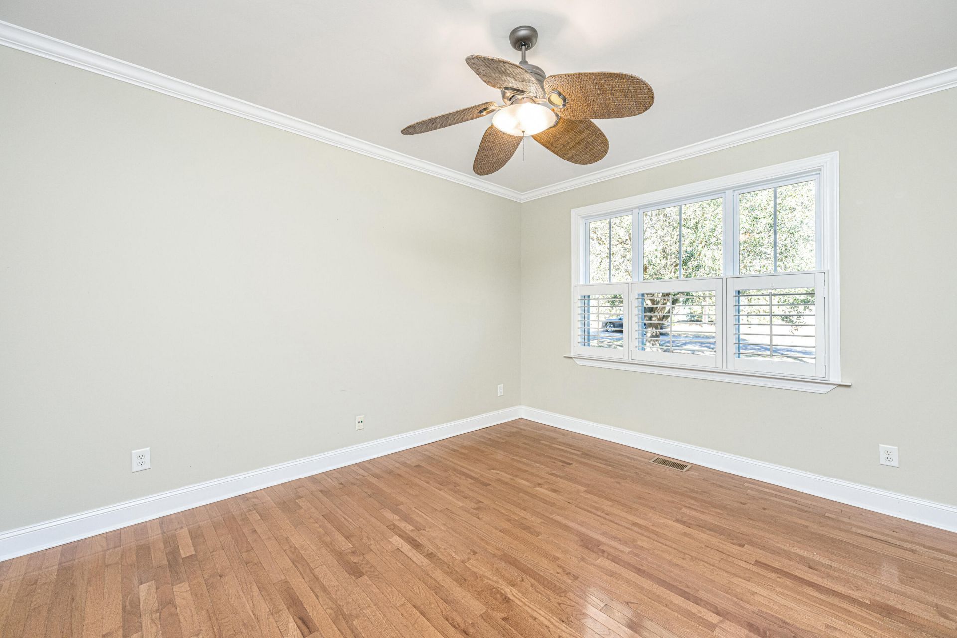 329 Ayers Circle Photo 14