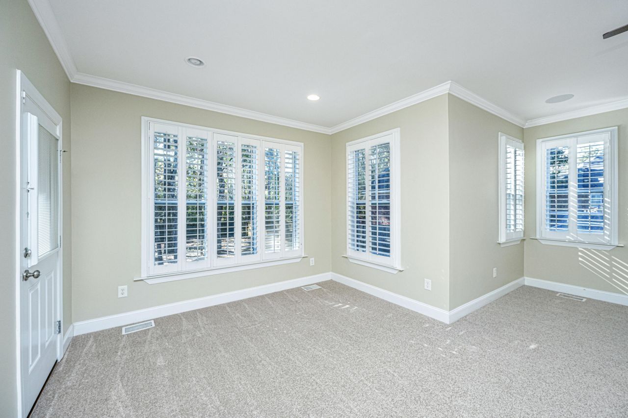 329 Ayers Circle Photo 33