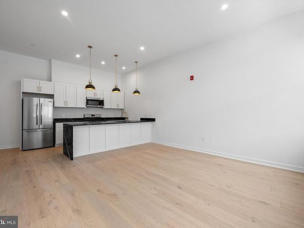 36 N NARBERTH AVENUE, Unit 2B, NARBERTH, PA 19072