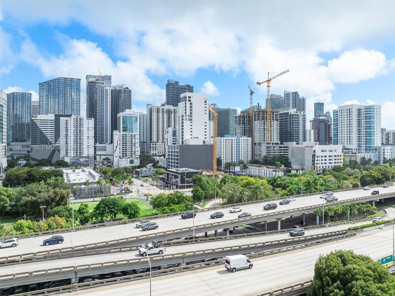 239 SW 9th St, Unit 2003, Miami, FL 33130 Photo