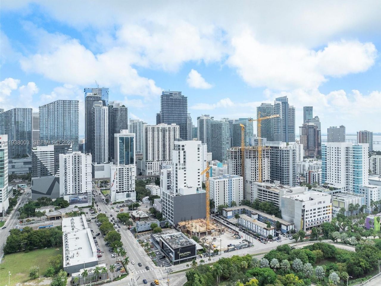 239 SW 9th St, Unit 2003, Miami, FL 33130 Photo