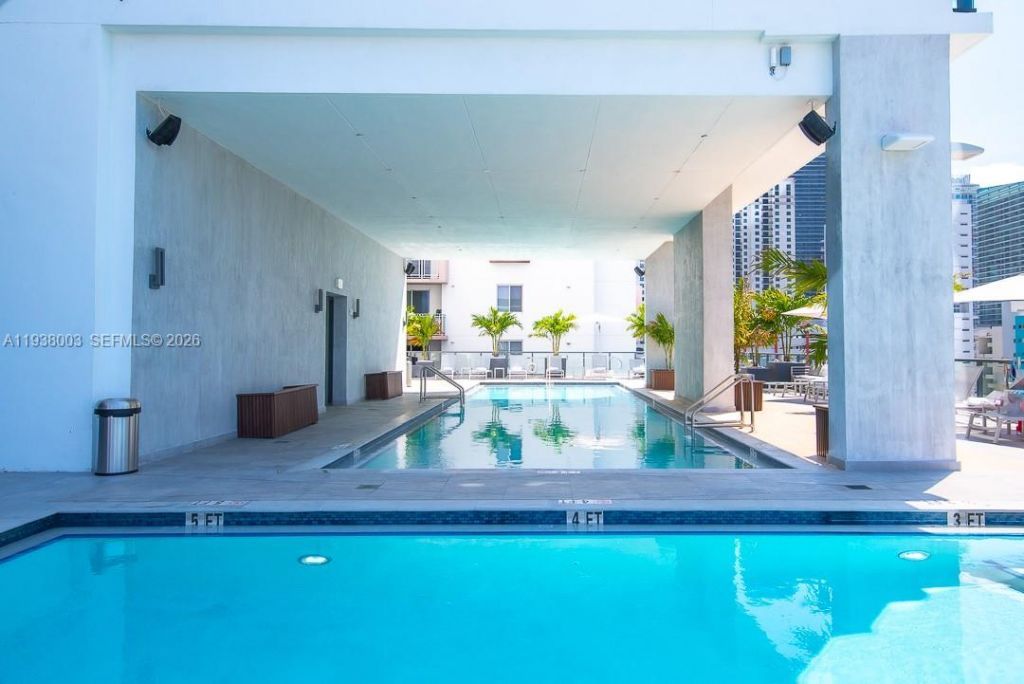 239 SW 9th St, Unit 2003, Miami, FL 33130 Photo