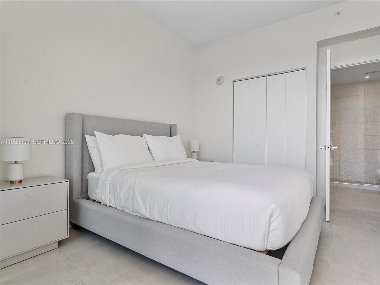 239 SW 9th St, Unit 2003, Miami, FL 33130 Photo