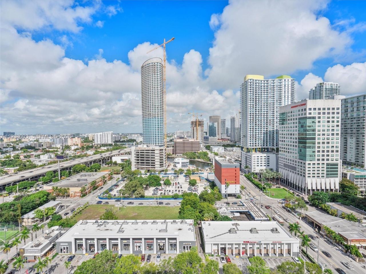 239 SW 9th St, Unit 2003, Miami, FL 33130 Photo