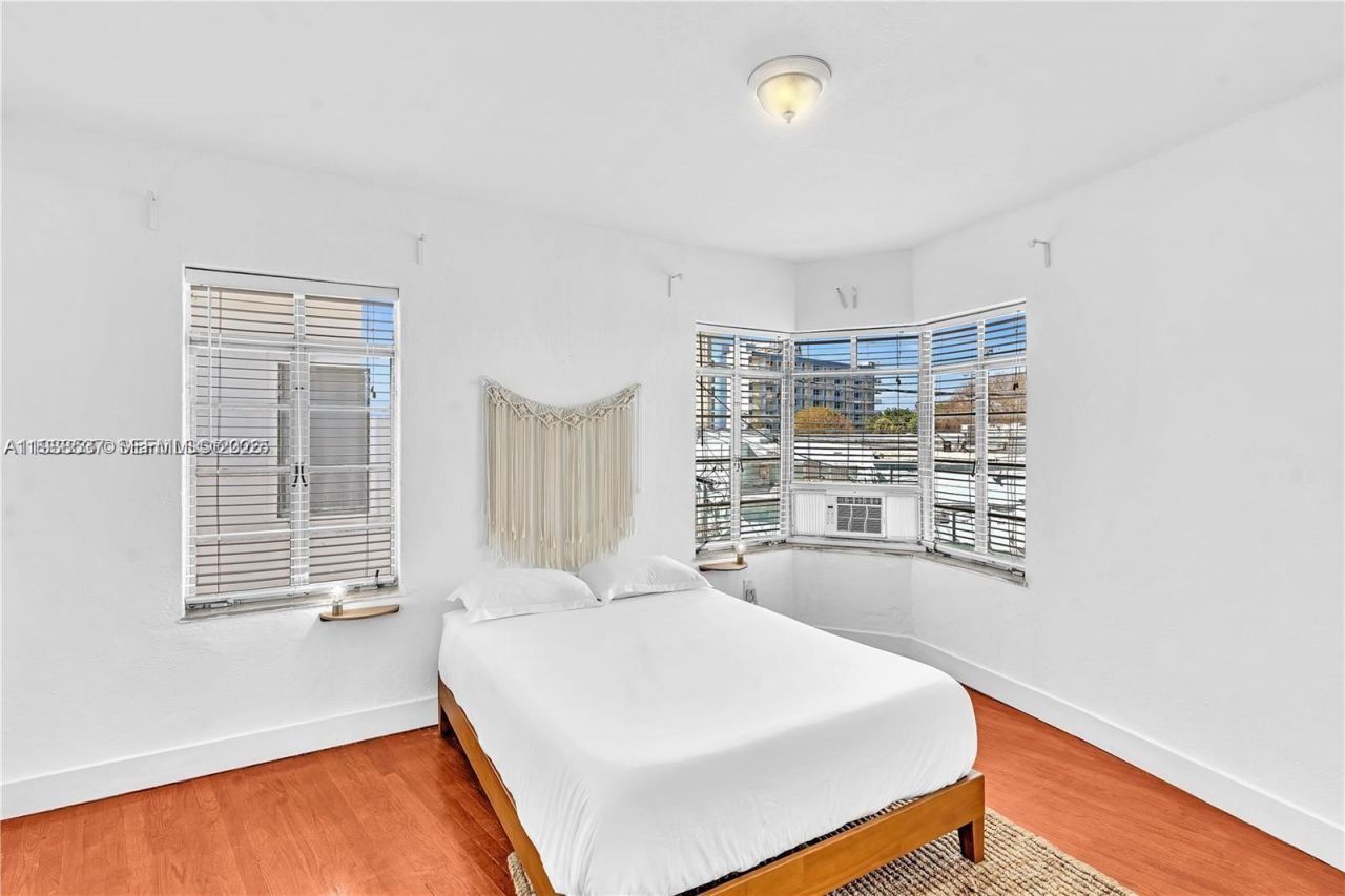 3920 Garden Ave , Unit 14, Miami Beach, FL 33140 Photo