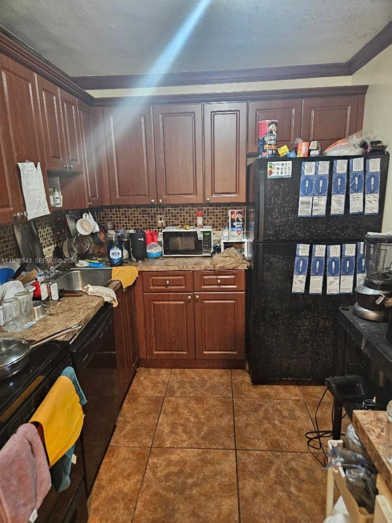 18755 NW 62nd Ave, Unit 101, Hialeah, FL 33015 Photo