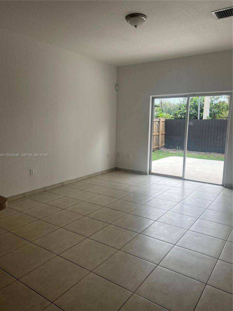 1304 SE 7th Ct, Unit 1304, Homestead, FL 33033 Photo