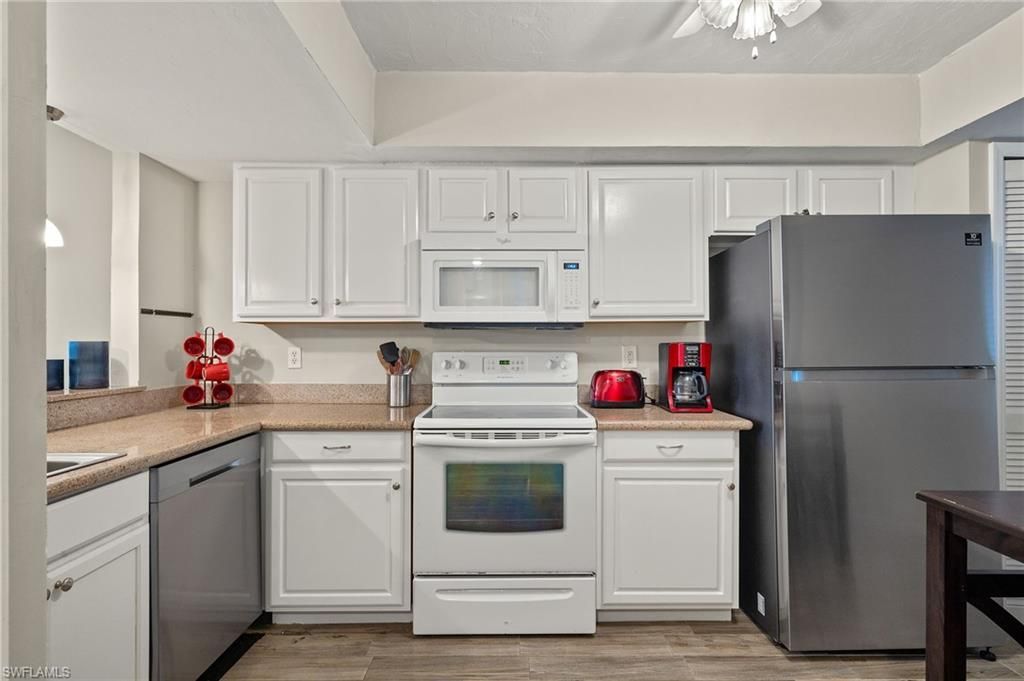 11921 Seabreeze Cove Ln, Unit 107, Fort Myers, FL 33908 Photo
