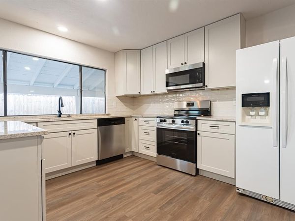 5220 Pruitt Drive, The Colony, TX 75056