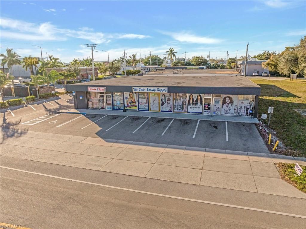 1940 Jefferson Ave, 1937-1945 & 1938-1946 Suwanee, Fort Myers, FL 33901 Photo