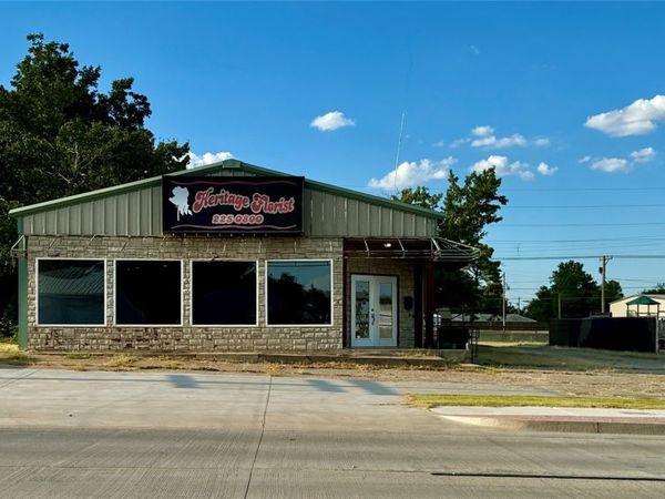 1122 E Main Street , Cushing, OK 74023