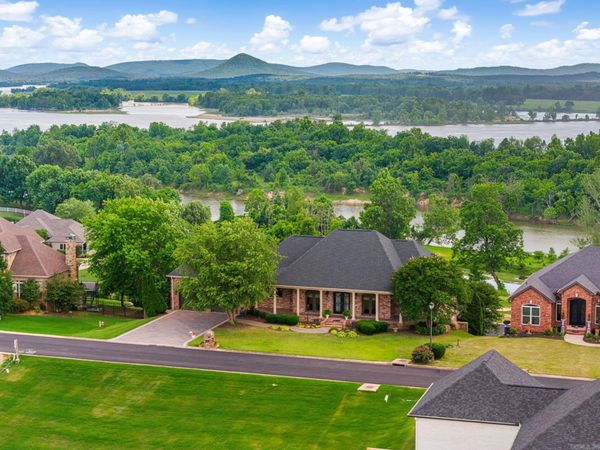 95 River Road Drive West, Mayflower, AR 72106