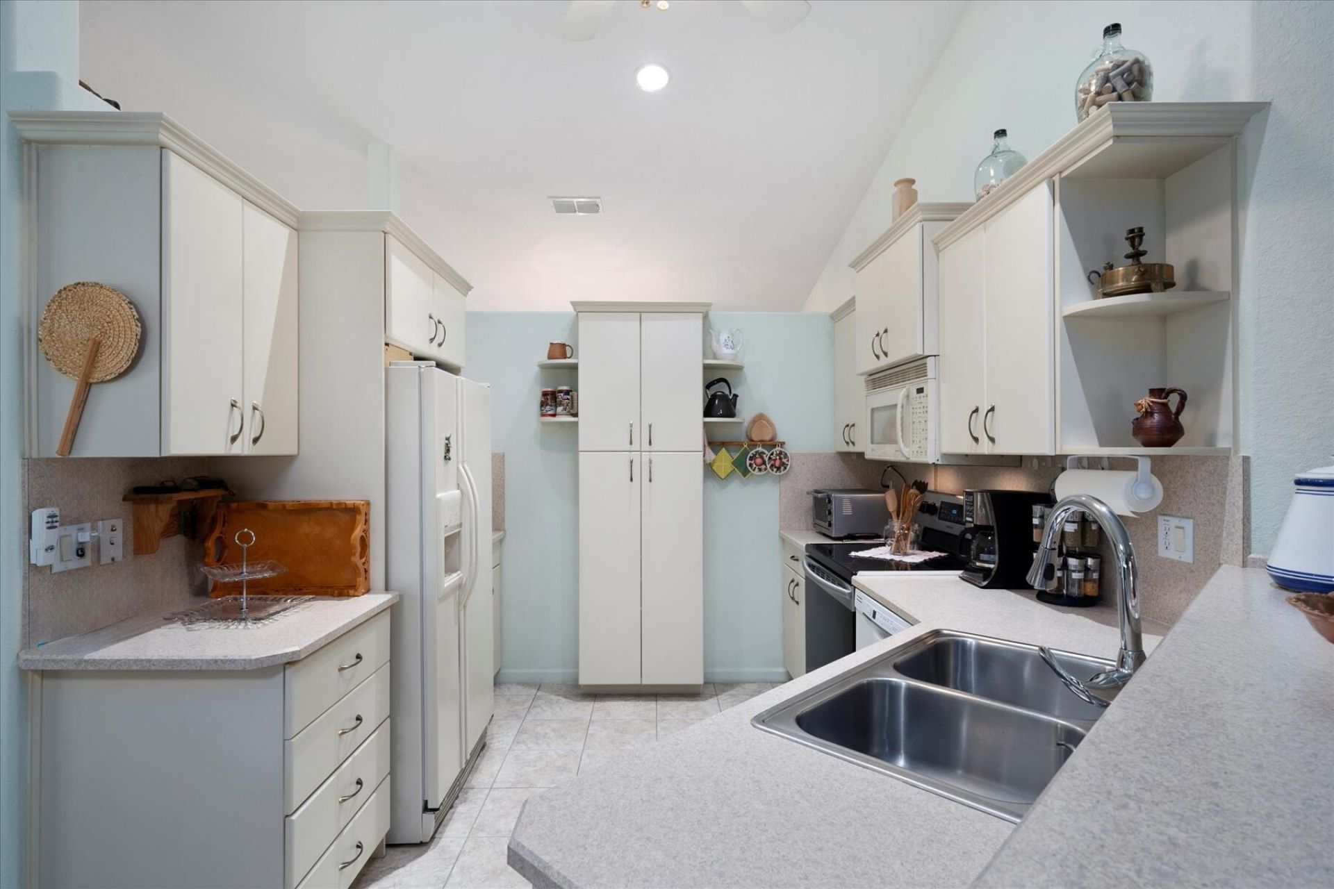 324 NE Gladiola Avenue, Port Saint Lucie, FL 34983 Photo