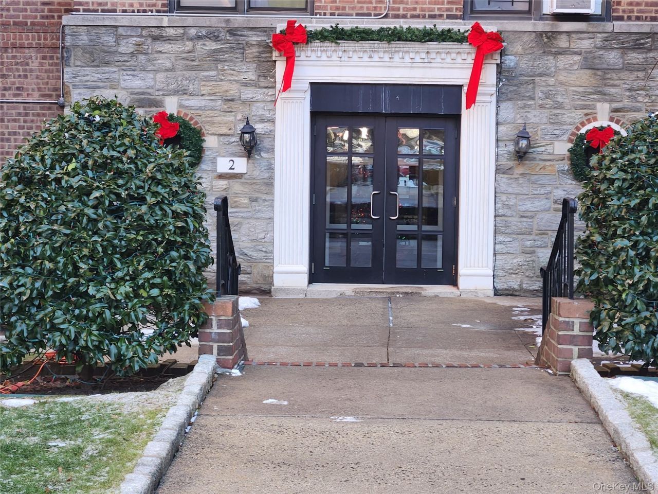 2 Fisher Drive, Unit D101, Mount Vernon, NY 10552 Main Photo