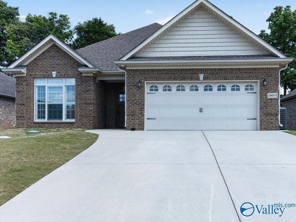 29073 Stonehenge Drive, Toney, AL 35773