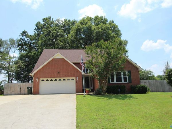 153 Hazelwood Drive, Hazel Green, AL 35750