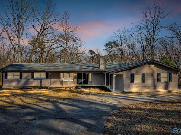 3708 Montclair Road SW, Decatur, AL 35603