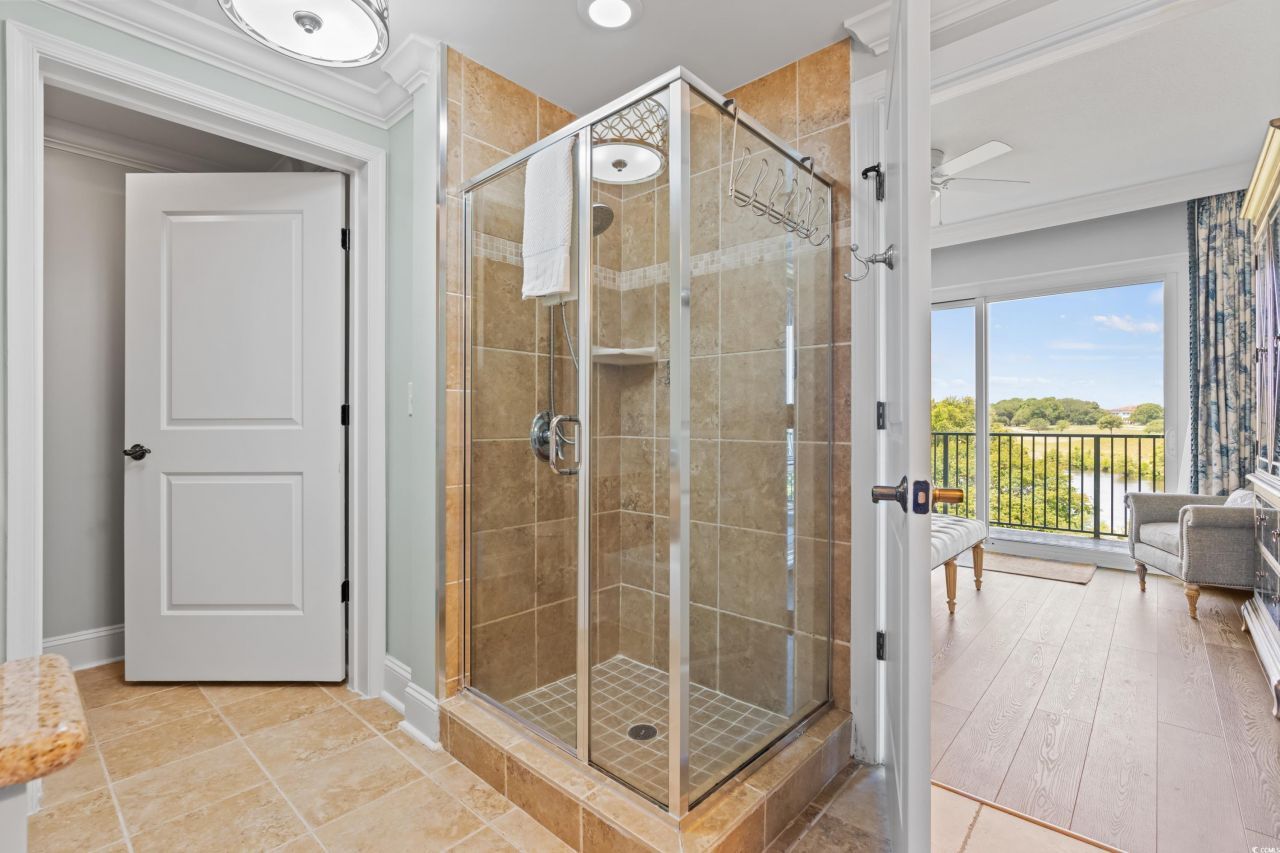 8121 Amalfi Pl. Photo 17