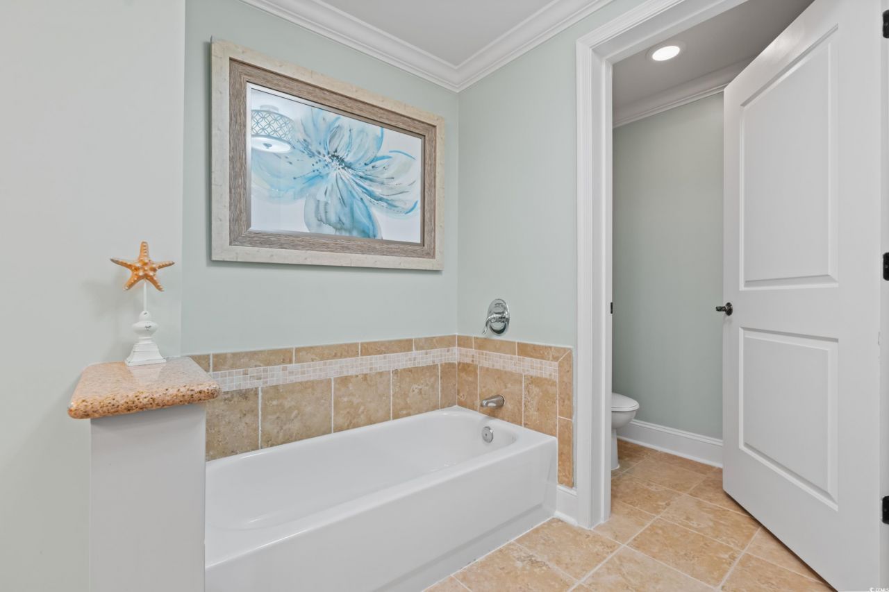 8121 Amalfi Pl. Photo 19