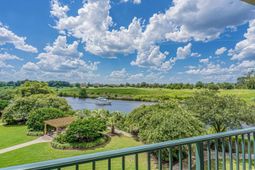 8121 Amalfi Pl. photo 4